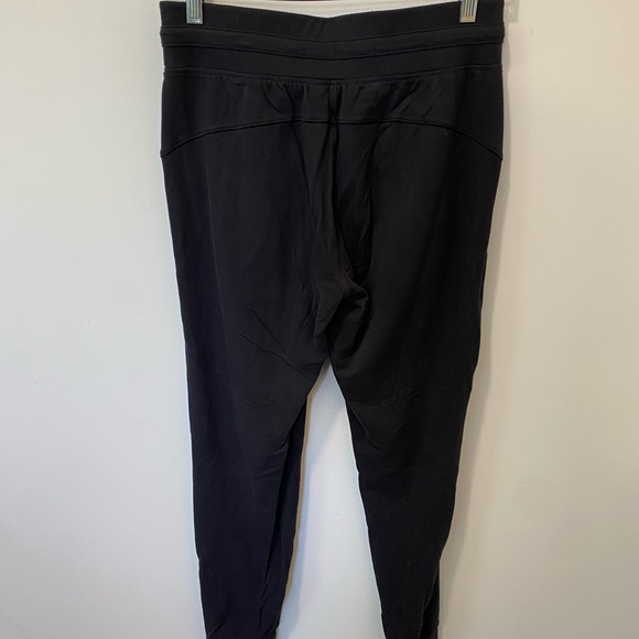 Lululemon “Ready To Rulu” Pant, Size 6, Great Condition, Pre-Owned - Picture 5 of 5